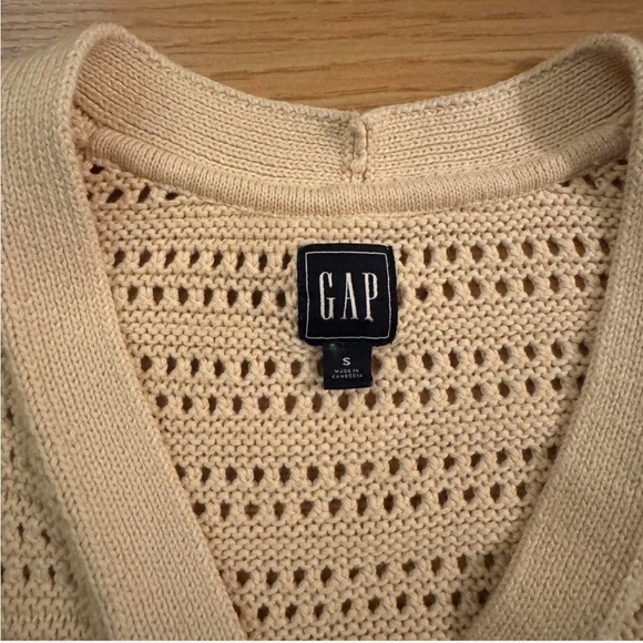 GAP Women's Beige Cardigan Sweater - Picture 4 of 5